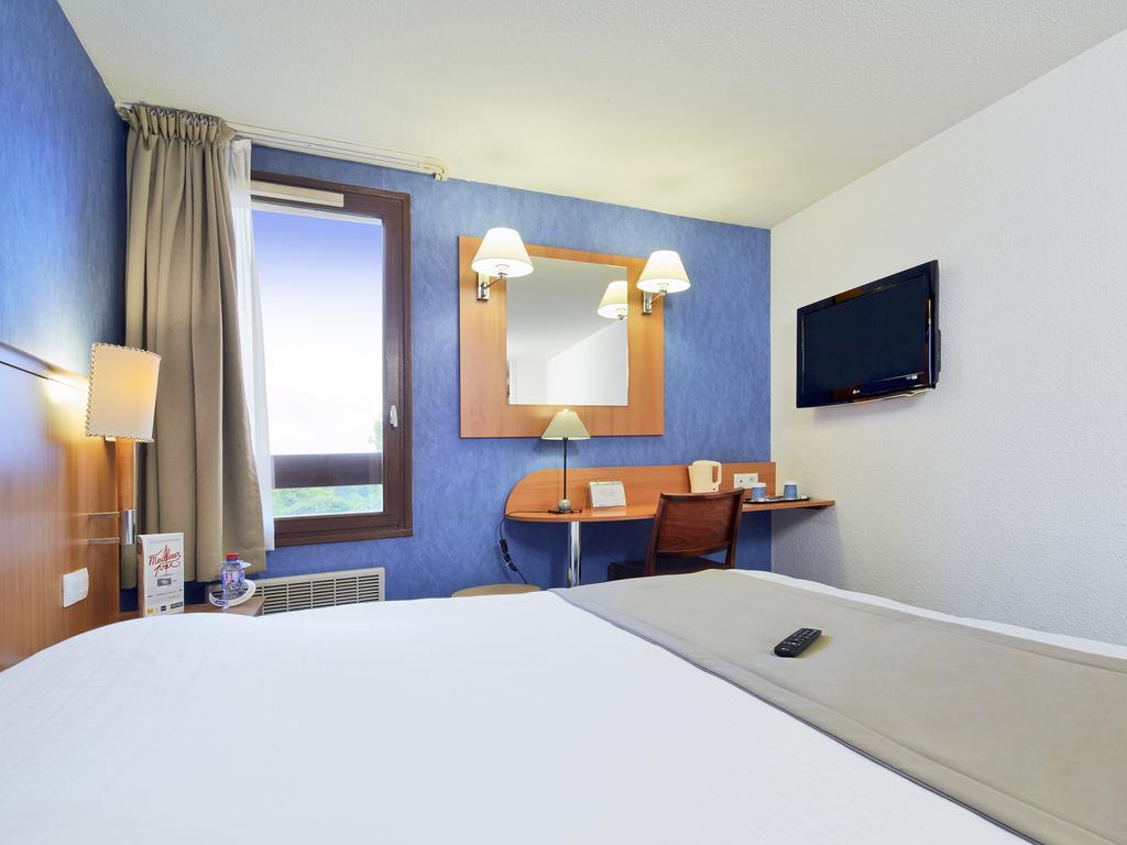 คีเรียด์เคนซูดไอฟ์ Hotel Ifs ภายนอก รูปภาพ