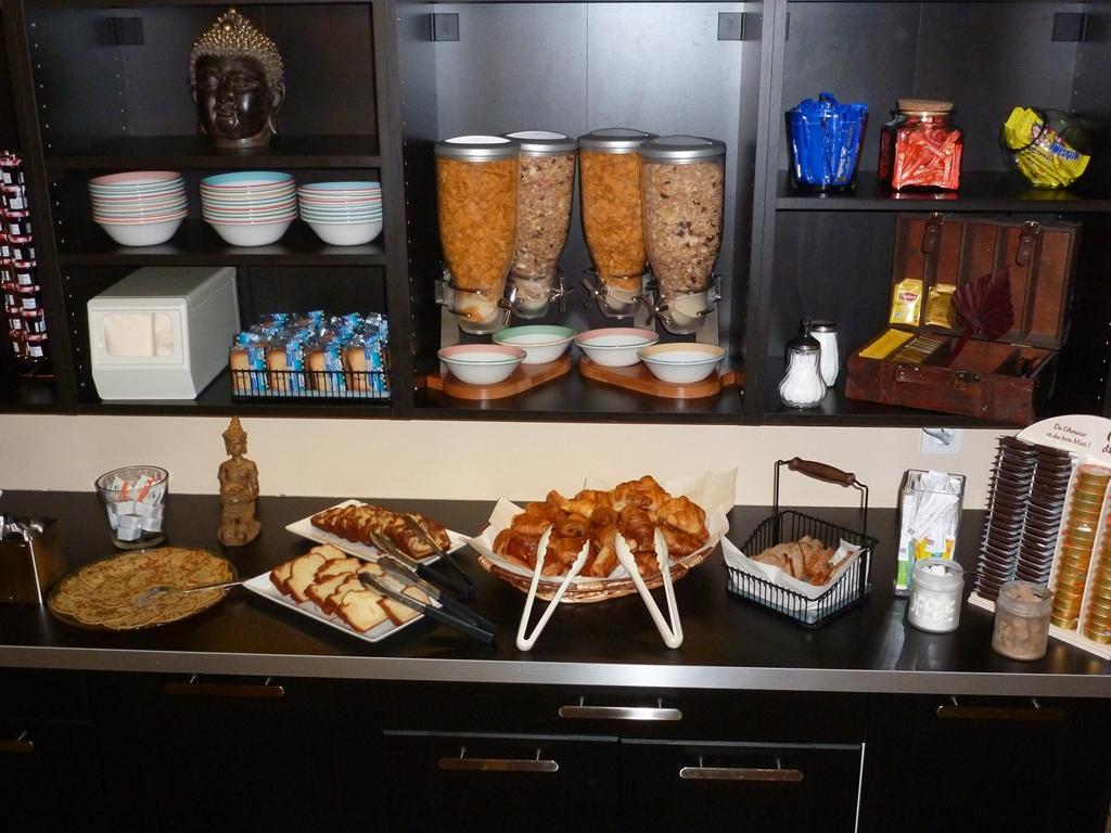 คีเรียด์เคนซูดไอฟ์ Hotel Ifs ภายนอก รูปภาพ