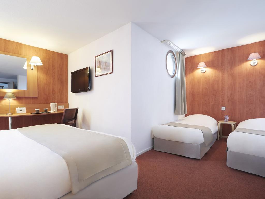 คีเรียด์เคนซูดไอฟ์ Hotel Ifs ภายนอก รูปภาพ