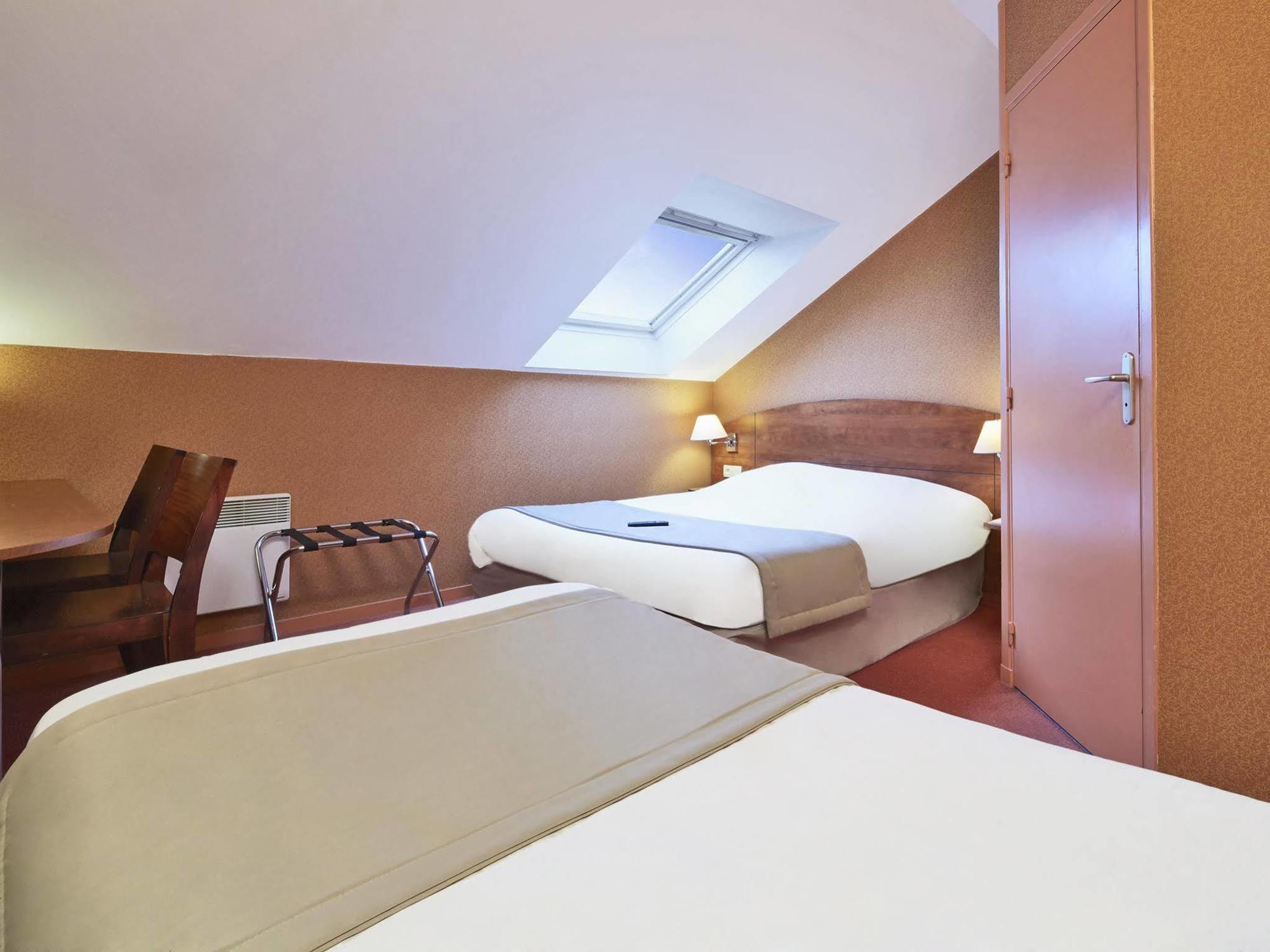 คีเรียด์เคนซูดไอฟ์ Hotel Ifs ภายนอก รูปภาพ